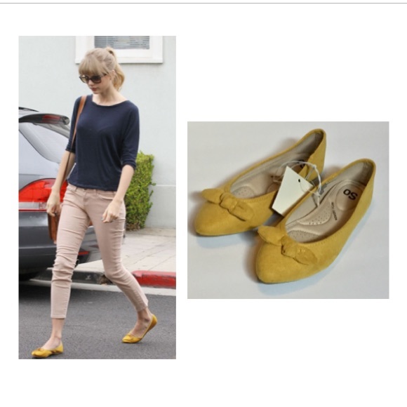 Yellow Bow Flats with pointy toe Size 6